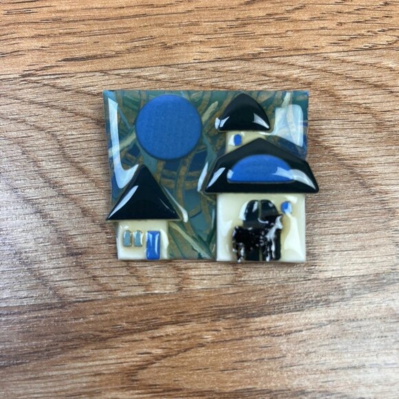 House Pins by Lucinda with Barn and Cow , Farm Brooch - Picture 1 of 5